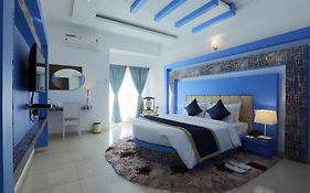 Premier Suites Business Hotel